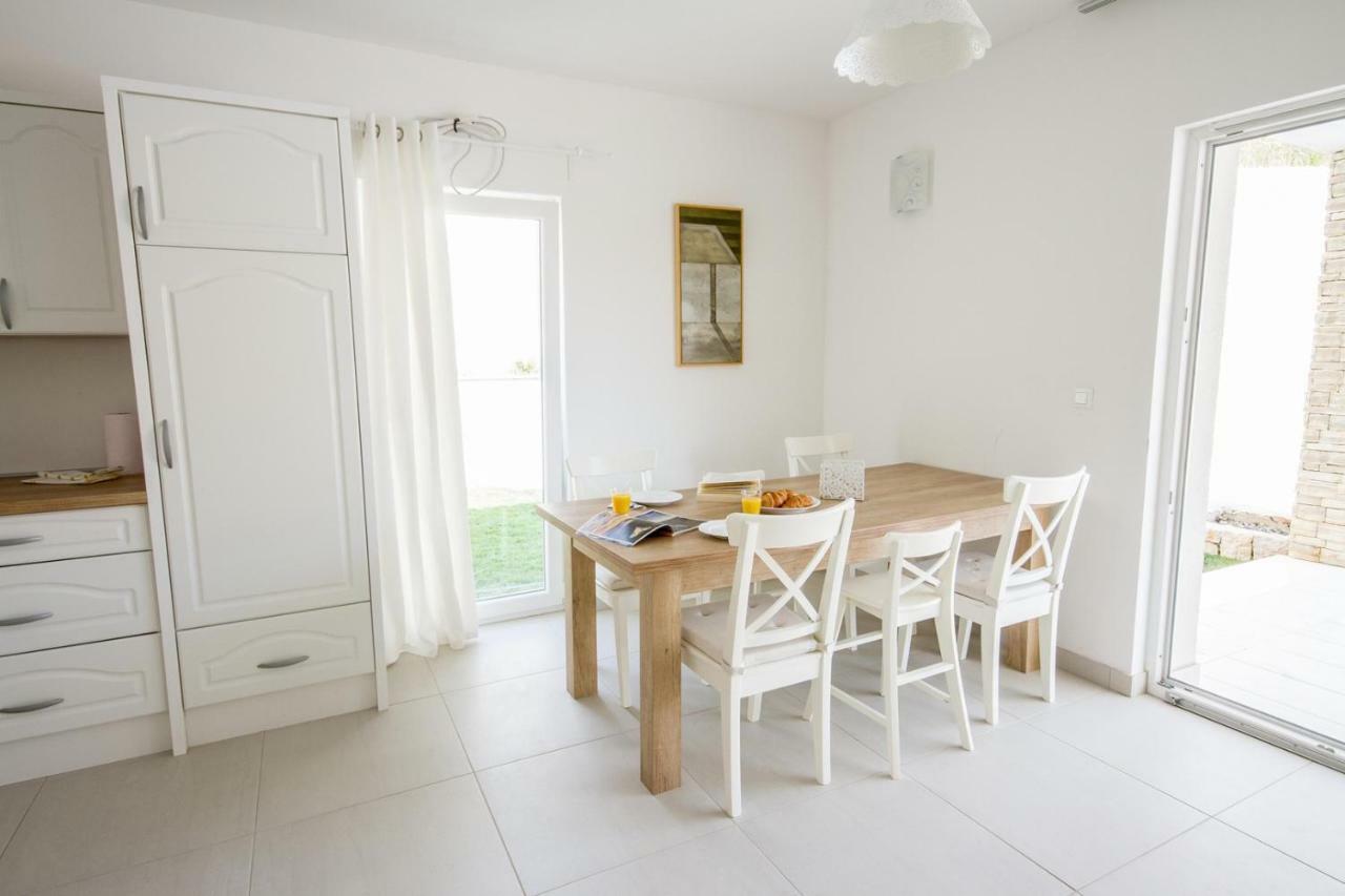 House Sunny Rock Baska Villa Ruang foto